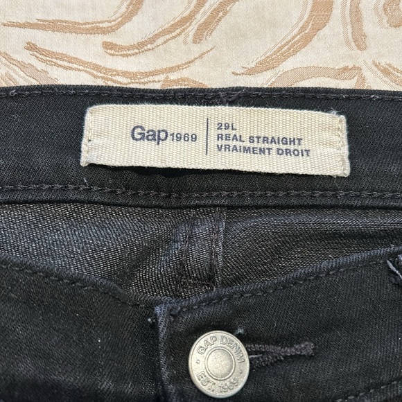GAP Real Straight Denim - Picture 2 of 4